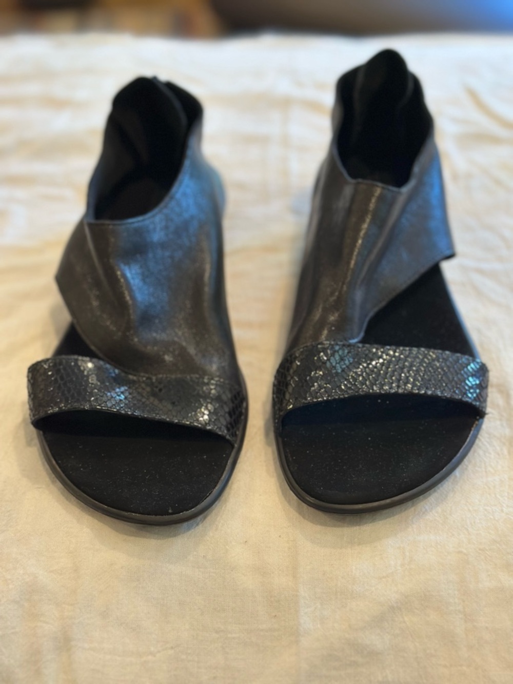 Sesto Meucci Black Open-Toe Leather Sandal with Snakeskin Accent - Picture 2 of 10